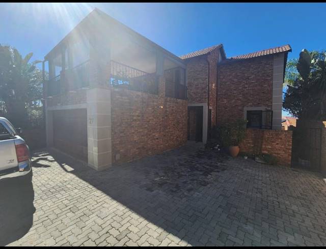 3 BEDROOM TOWNHOUSE FOR SALE IN MEYERSDAL